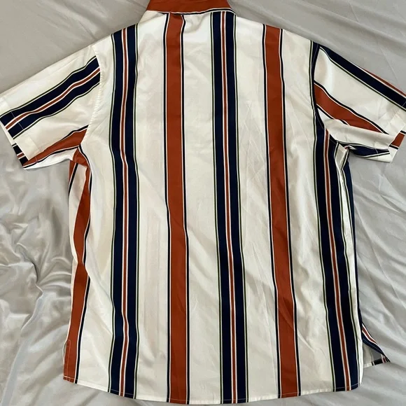 Shein Colorblock Button-Down - Picture 2 of 2